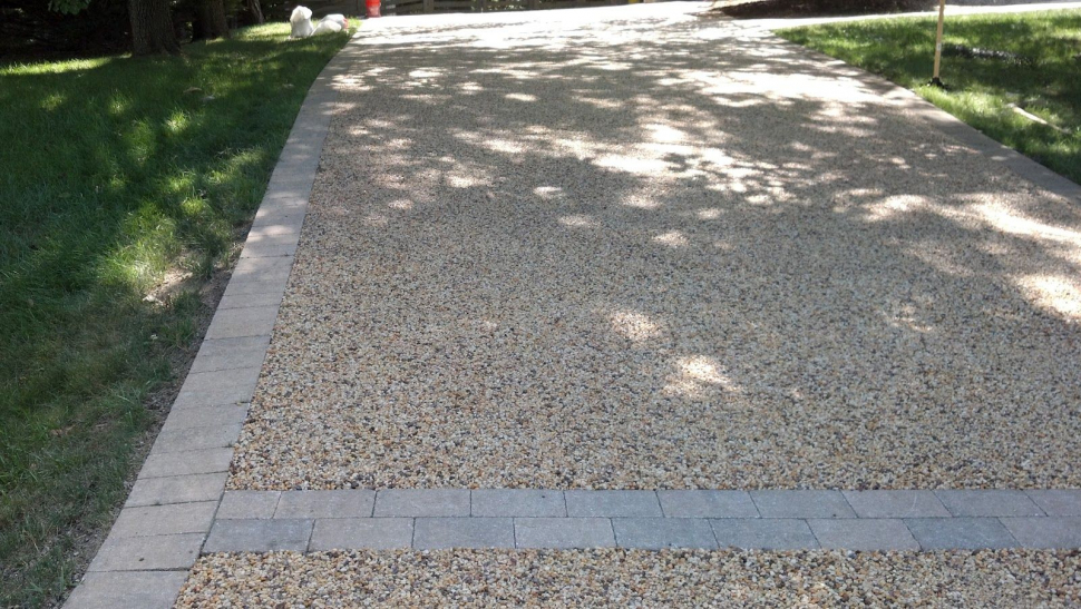 Тротуарная плитка с гранитной крошкой фото